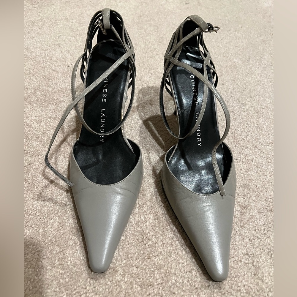 Gray leather pumps